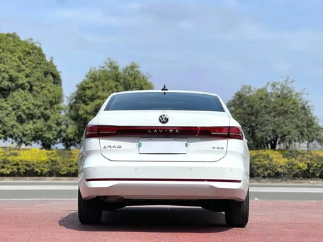 2025 Volkswagen Lavida IV, белый, 2590000 рублей, вид 5