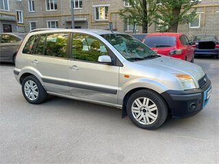 2006 Ford Fusion I Рестайлинг, серебристый, 285000 рублей, вид 3
