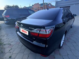 2015 Toyota Camry VII (XV50) Рестайлинг, чёрный, 2082000 рублей, вид 3