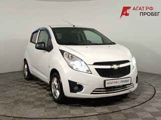 2012 Chevrolet Spark III, белый, 500000 рублей, вид 1