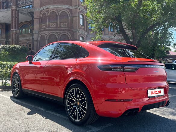 2020 Porsche Cayenne Coupé III, оранжевый, 7700000 рублей
