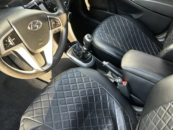 2011 Hyundai Solaris I, серый, 720000 рублей - вид 7