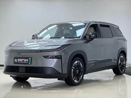 2026 Toyota bZ3X 58.3 kWh, серебристый, 2990000 рублей, вид 2