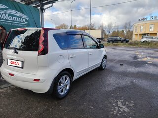 2012 Nissan Note I Рестайлинг, белый, 889000 рублей, вид 4