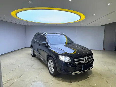 2023 Mercedes-Benz GLB 180 I (X247) Рестайлинг, зелёный, 2300000 рублей, вид 3