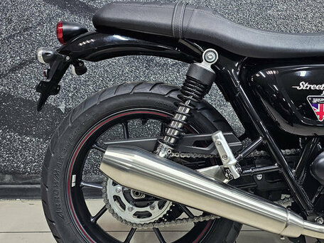 2016 Triumph Street Twin, красный, 639000 рублей, вид 5