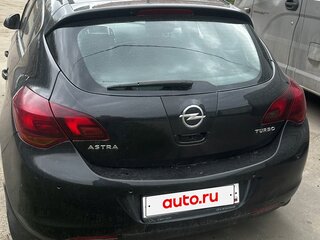 2011 Opel Astra J, чёрный, 520000 рублей, вид 3
