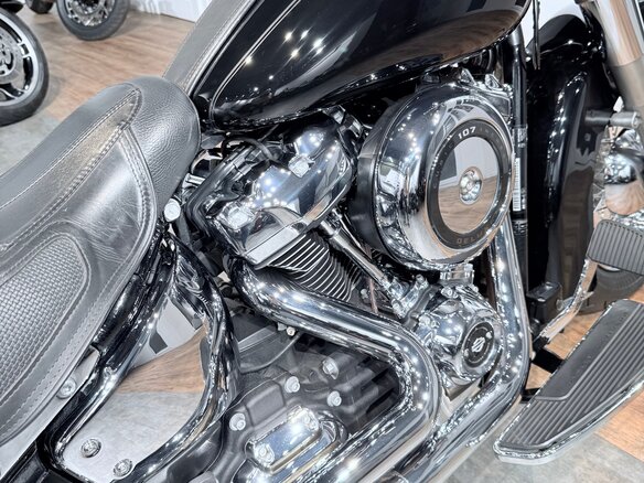 2017 Harley-Davidson Softail Deluxe, чёрный, 1199000 рублей - вид 21