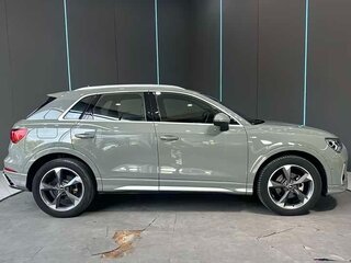 2023 Audi Q3 35 TFSI II (F3), серый, 2220000 рублей, вид 4