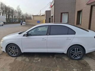 2017 Skoda Rapid I Рестайлинг, белый, 1000000 рублей, вид 4