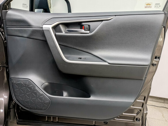 2020 Toyota RAV4 V (XA50), коричневый, 2955000 рублей - вид 23