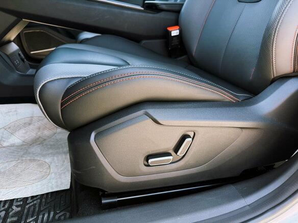 2026 Geely Cityray, серый, 3299990 рублей - вид 21