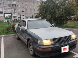 1993 Toyota Crown IX (S140), белый, 300000 рублей, вид 1