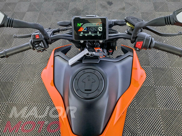 2026 KTM 790 Duke, оранжевый, 1150000 рублей - вид 9