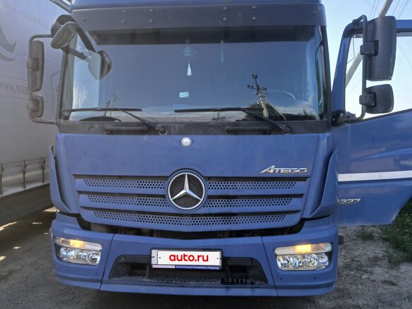 2015 Mercedes-Benz Atego, синий, 6500000 рублей - вид 1