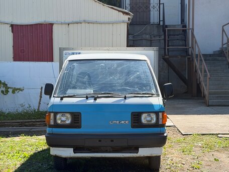 1989 Toyota LiteAce, белый, 550000 рублей, вид 2
