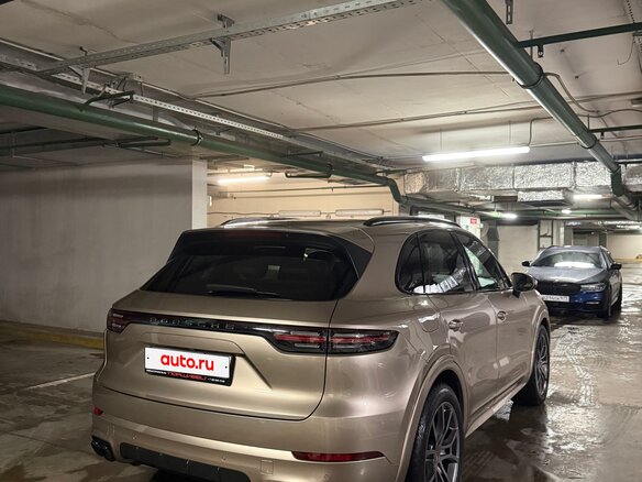 2019 Porsche Cayenne S III, бежевый, 5800000 рублей - вид 2