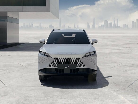2025 Omoda C7, серебристый, 2939000 рублей - вид 3