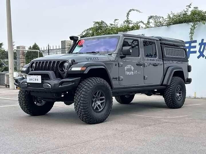 Открыть фотографии: Jeep Gladiator II (JT)