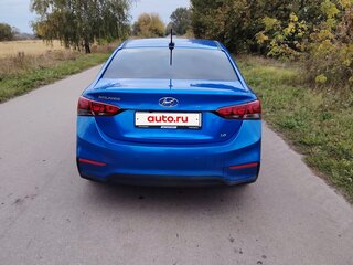 2017 Hyundai Solaris II, синий, 1160000 рублей, вид 4