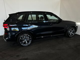 2025 BMW X5 Long 30Li IV (G05/G18) Рестайлинг, синий, 9400000 рублей, вид 3