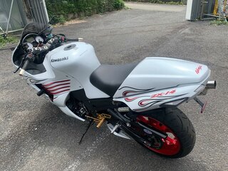 2006 Kawasaki ZX-14R, белый, 745000 рублей, вид 4