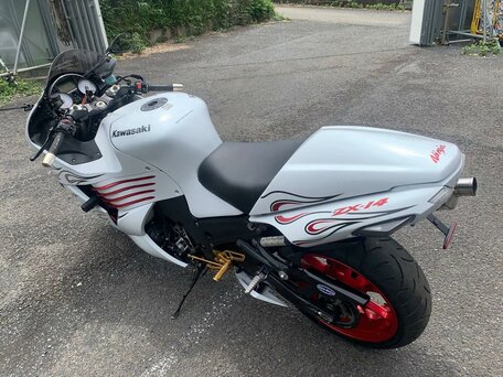 2006 Kawasaki ZX-14R, белый, 745000 рублей, вид 4