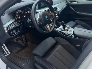 2019 BMW 5 серии 530i xDrive VII (G30/G31/G38), белый, 3350000 рублей, вид 4