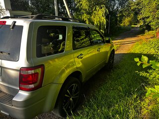 2010 Ford Escape II, серебристый, 670000 рублей, вид 3
