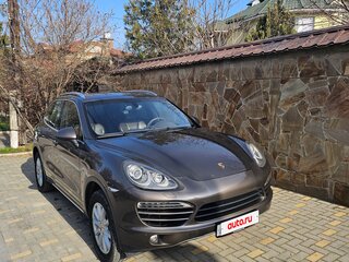 2010 Porsche Cayenne Diesel II (958), коричневый, 2500000 рублей, вид 2