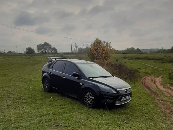 2010 Ford Focus II Рестайлинг, чёрный, 550000 рублей - вид 6