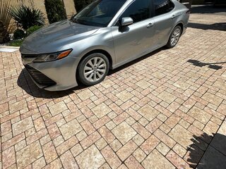 2017 Toyota Camry VIII (XV70), серый, 2050000 рублей, вид 3