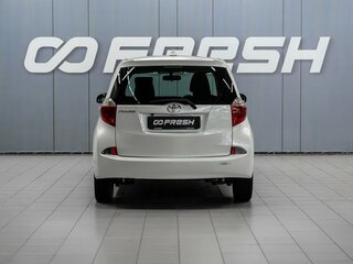 2011 Toyota Ractis II, белый, 899000 рублей, вид 4