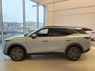 2026 Omoda C7, зелёный, 3099000 рублей, вид 4