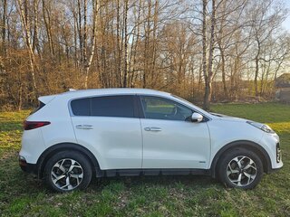 2019 Kia Sportage IV Рестайлинг, белый, 2100000 рублей, вид 4