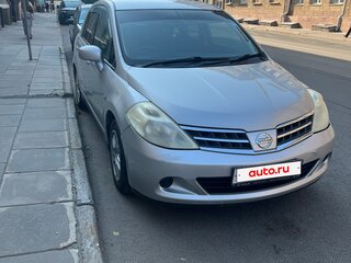 2010 Nissan Tiida I Рестайлинг, серебристый, 330000 рублей, вид 2