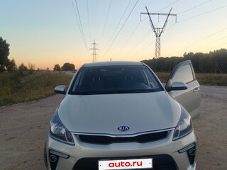 2018 Kia Rio IV, бежевый, 1500000 рублей, вид 1