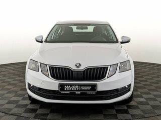 2020 Skoda Octavia III (A7) Рестайлинг, белый, 1880000 рублей, вид 2