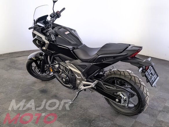2025 Honda NC 750X, чёрный, 1499900 рублей - вид 5