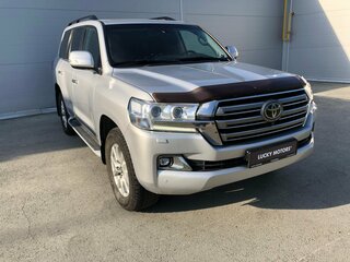 2016 Toyota Land Cruiser 200 Series Рестайлинг 2, серебристый, 5757000 рублей, вид 3