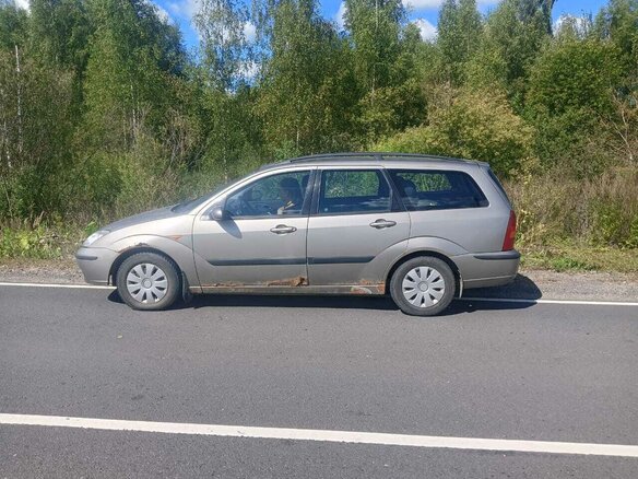 2004 Ford Focus I Рестайлинг, серый, 170000 рублей - вид 4