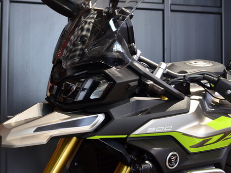 2026 Voge 900DSX, зелёный, 1033000 рублей, вид 4