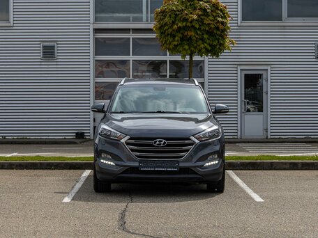 2018 Hyundai Tucson III, серый, 1495000 рублей, вид 2