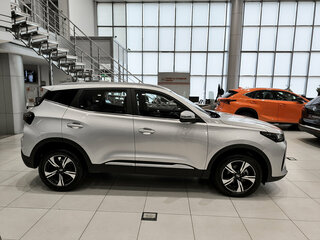 2024 Chery Tiggo 4 Pro I Рестайлинг, серый, 1630000 рублей, вид 4