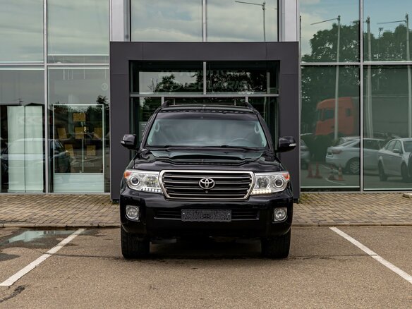 2012 Toyota Land Cruiser 200 Series, чёрный - вид 1