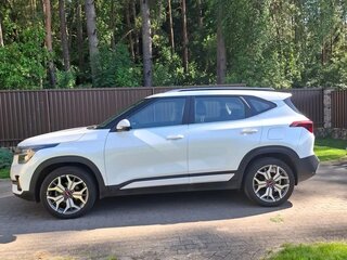 2022 Kia Seltos I, белый, 2290000 рублей, вид 3