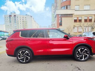 2022 Mitsubishi Outlander IV, пурпурный, 2300000 рублей, вид 4