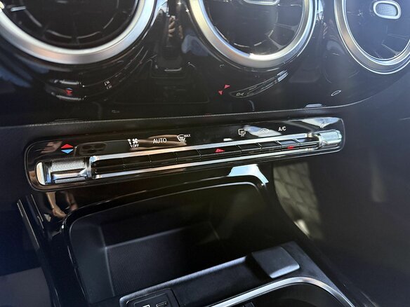 2019 Mercedes-Benz A-Класс 200 IV (W177), серый - вид 13