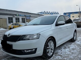 2018 Skoda Rapid I Рестайлинг, белый, 999000 рублей, вид 1