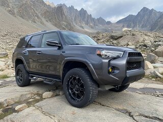 2016 Toyota 4Runner V Рестайлинг, серый, 7500000 рублей, вид 1